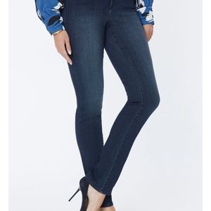 🆕 NYDJ Sheri slim fit Jean Indigo size 14